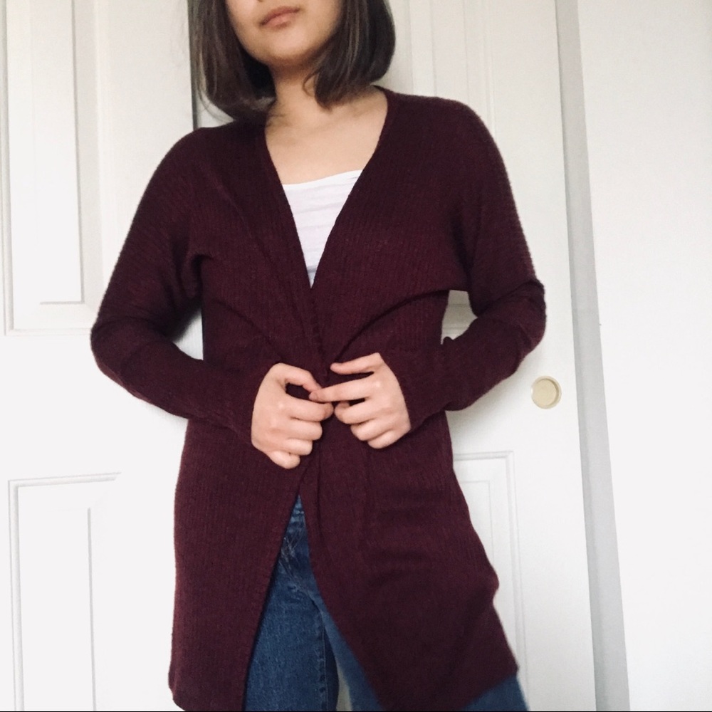✨Breezy Burgundy Cardigan✨